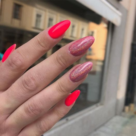 062 Hot Pink Gel polish 8ml VICTORIA VYNN