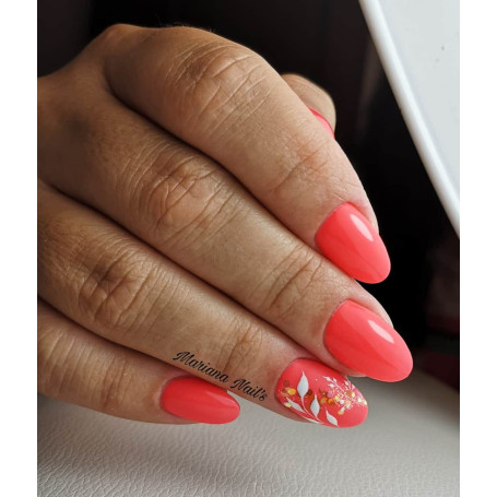124 Shocking Coral — Gel polish Pure Creamy 8ml VICTORIA VYNN