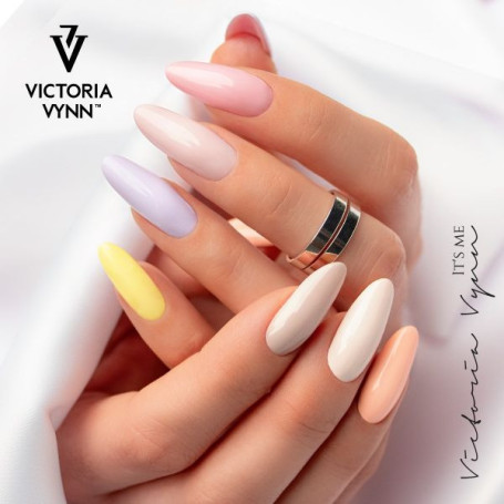 177 Fantasy Card — Gel polish Pure Creamy 8ml VICTORIA VYNN