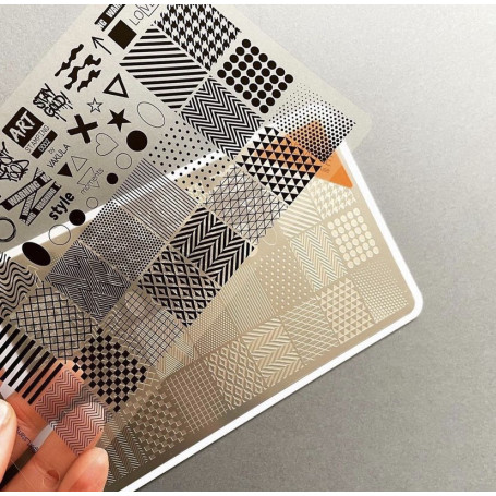 0002 by Vakula Matte stamping schablone + design blatt ART STAMPING