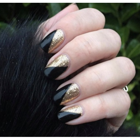 105 Black Pool - Nagellack 15ml CND VINYLUX