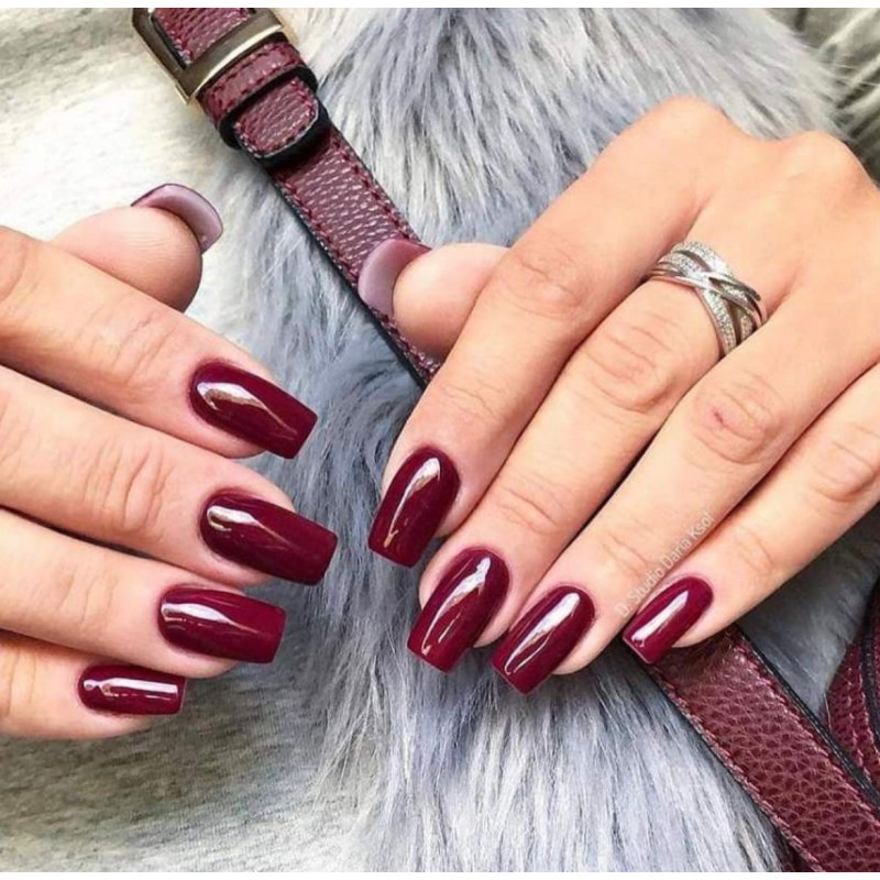 052 Femme Fatale — Gel polish Pure Creamy 8ml VICTORIA VYNN-Online-Shop-Double Beauty Shop