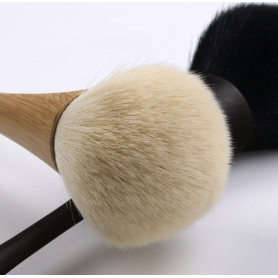 STAUBPINSEL lang Holz 2