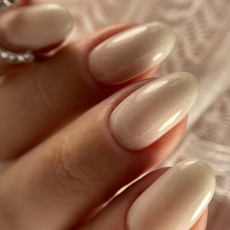 02 MILK Shimmer - Cover Base Coat 10ml NAILS OF THE DAY