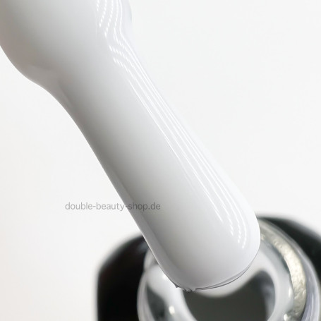 MILKY WHITE — Mega Base (Rubber Base coat) 15 ml VICTORIA VYNN