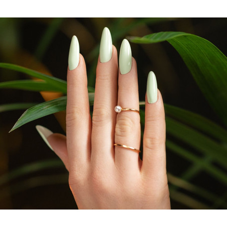 258 Meadow — Gel polish Pure Creamy 8ml VICTORIA VYNN