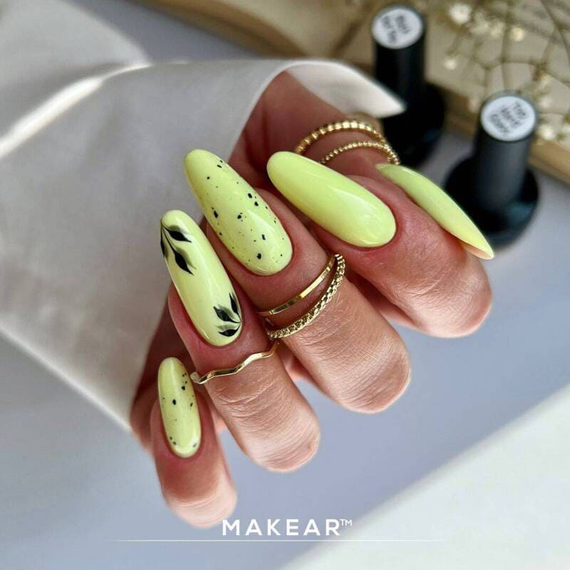 Hello Yellow - UV Nagellack GLOW IN THE DARK ohne Hema 8ml MAKEAR-UV NAGELLACKE-Double Beauty Shop