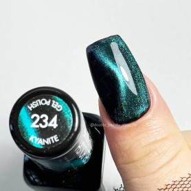 234 KYANITE Stone Cat Eye Gel polish 8ml VICTORIA VYNN