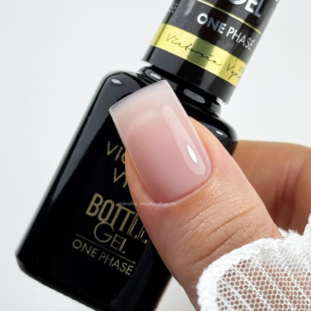 NAKED NUDE - Bottle Gel One Phase 15ml VICTORIA VYNN
