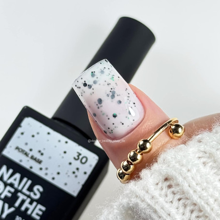 30 Potal Base Coat 10ml NAILS OF THE DAY