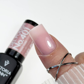 401 Nude York - Gel polish 8ml VICTORIA VYNN