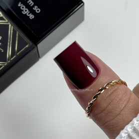 I'M SO VOGUE - UV Nagellack 7ml ECLAIR